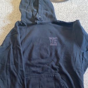 Charli D’Amelio sweatshirt